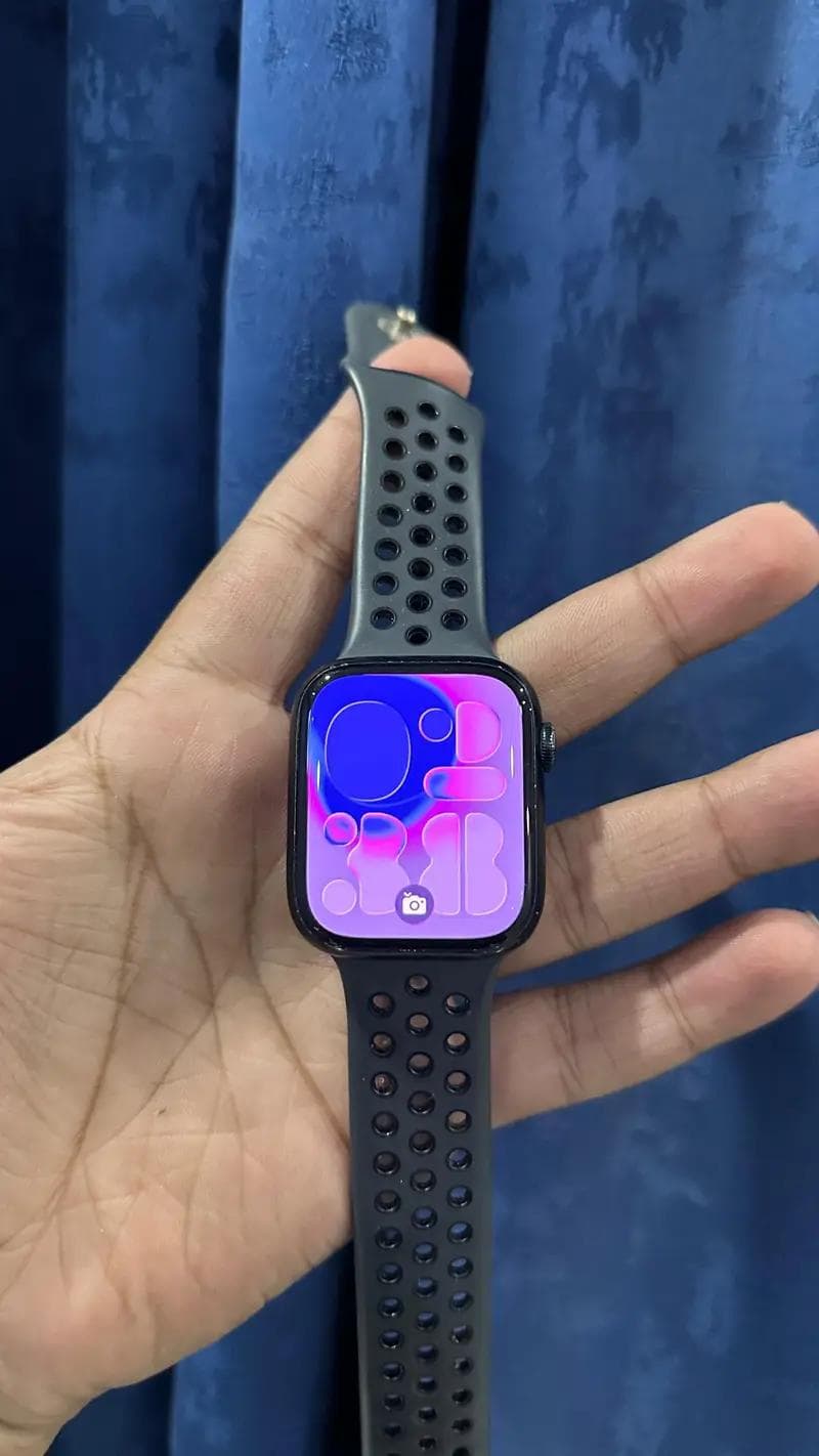 Apple Watch Series 8 45mm Midnight exact unit photo 1