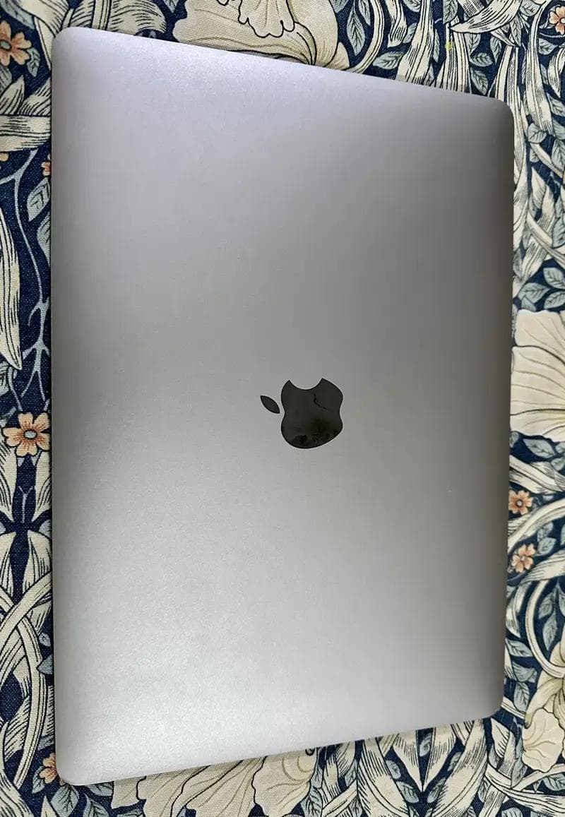 MacBook Air M1 13-inch 8GB 256GB Space Grey exact unit photo 1