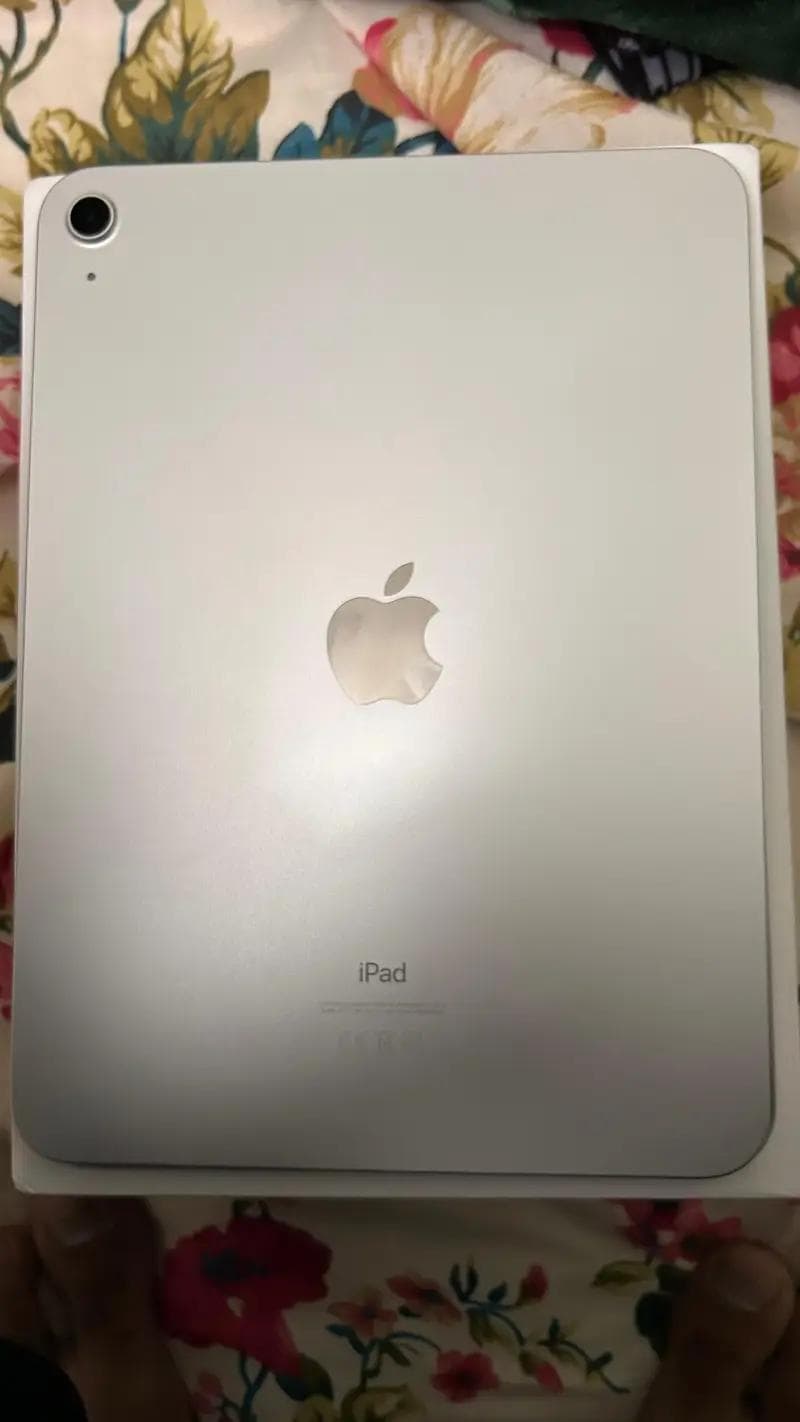 iPad 11th Generation A16 128GB exact unit photo 1